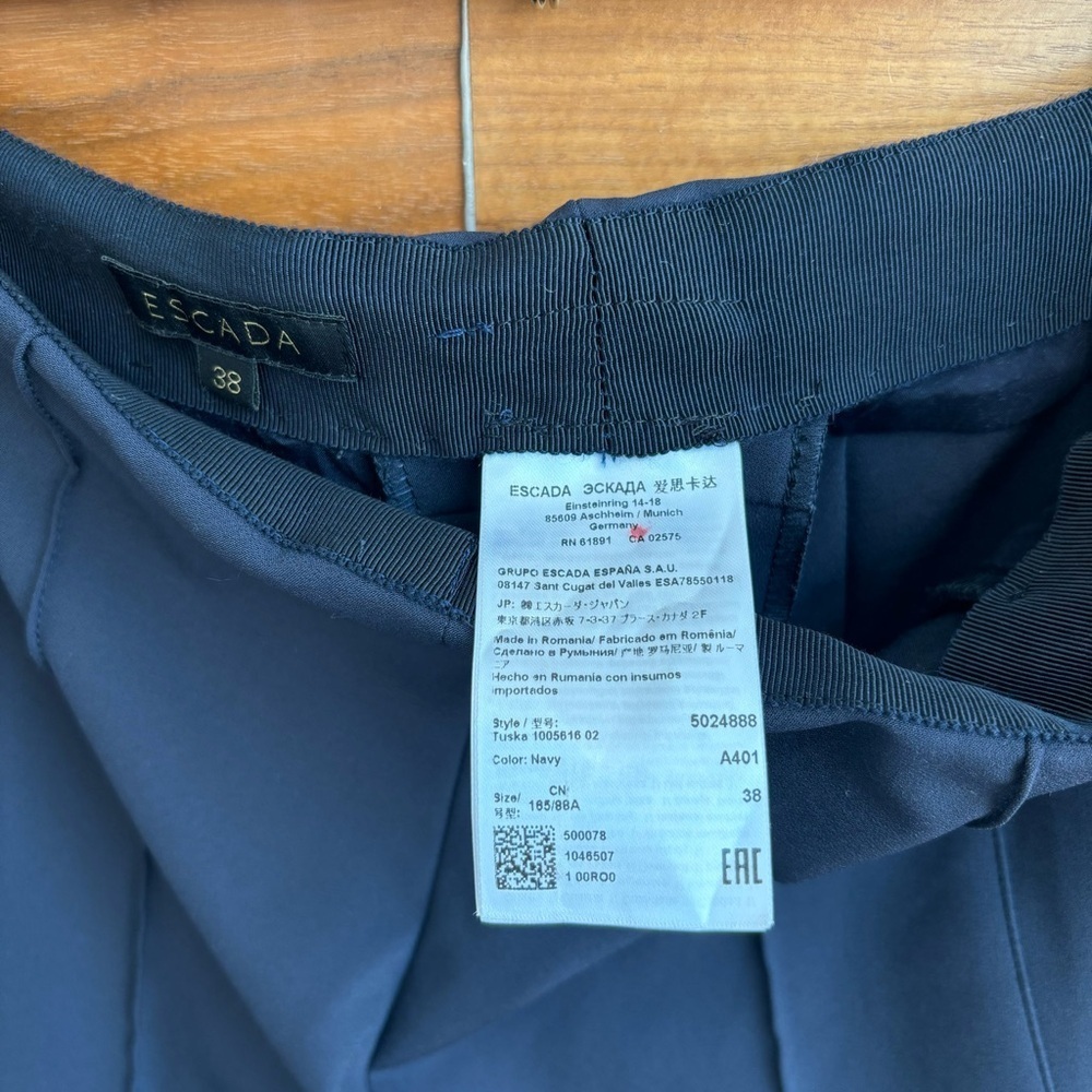 Escada Women's Navy Blue Trousers Mid Rise Crop Stretch Pants, Size US 8/ EU 38 - Picture 6 of 10